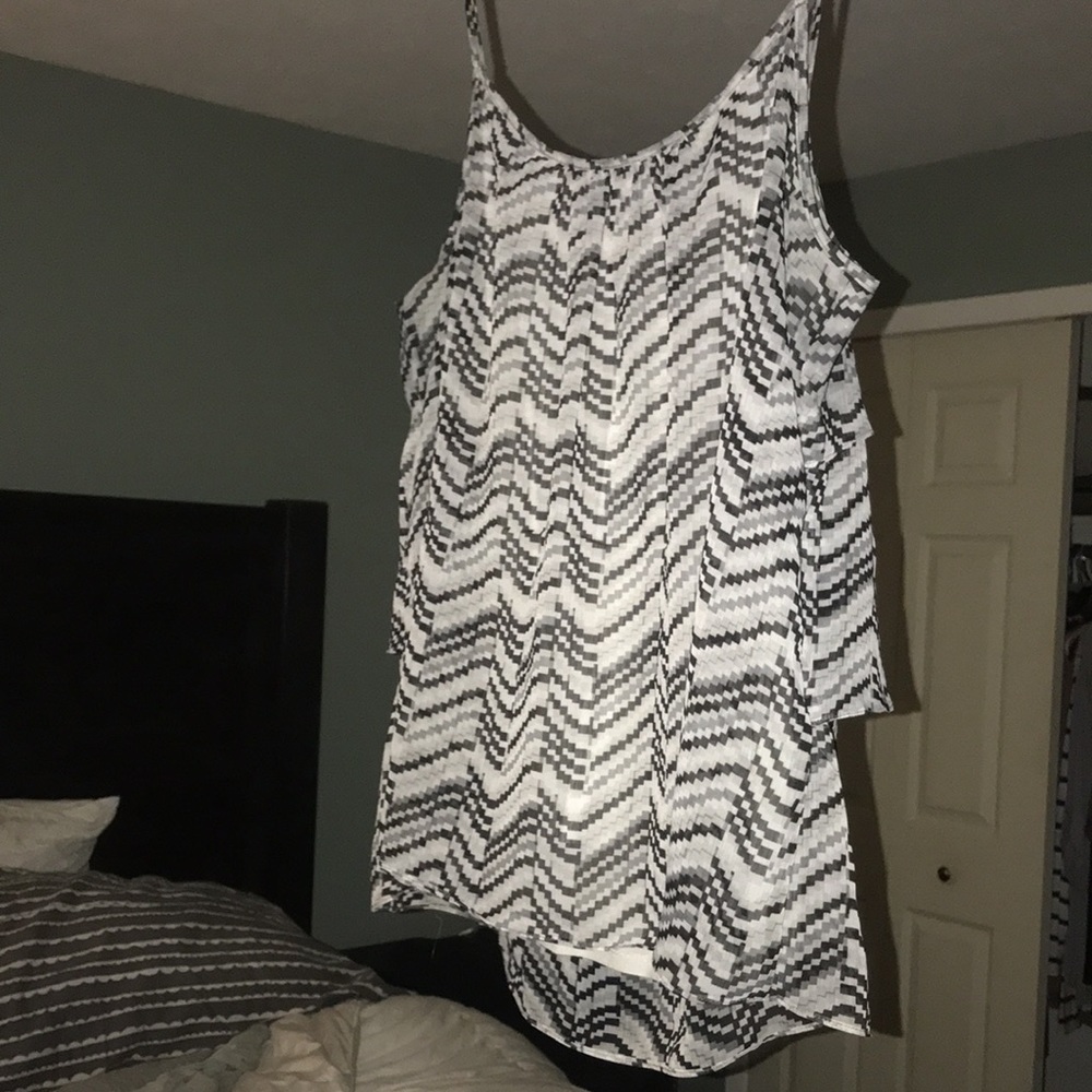 EUC Sleeveless Spaghetti Strap Layered Black Gray Top Shirt Blouse - Pretty!